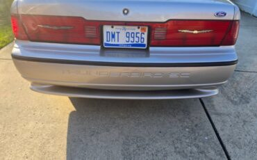 Ford-Thunderbird-1989-Coupe-13