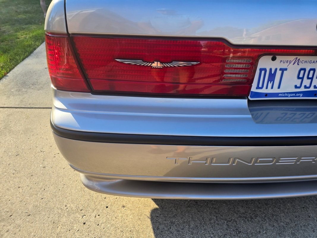 Ford-Thunderbird-1989-Coupe-14