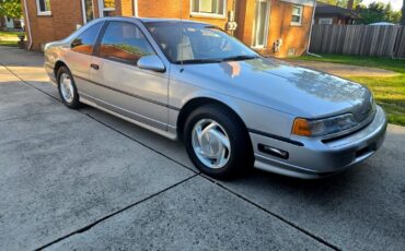 Ford-Thunderbird-1989-Coupe-3