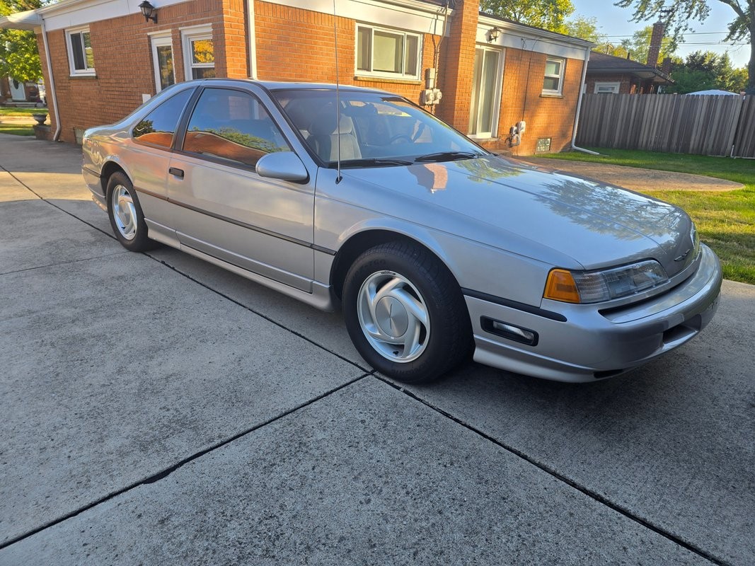 Ford-Thunderbird-1989-Coupe-6