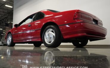 Ford-Thunderbird-1992-Bright-red-clearcoat-Black-20