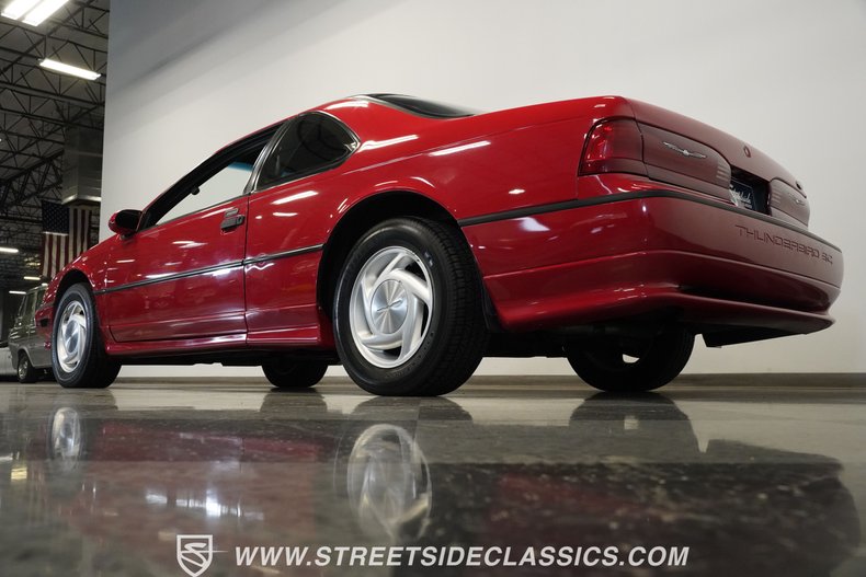 Ford-Thunderbird-1992-Bright-red-clearcoat-Black-20