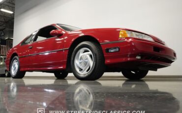 Ford-Thunderbird-1992-Bright-red-clearcoat-Black-27