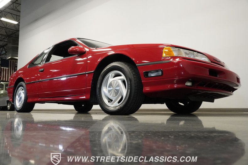 Ford-Thunderbird-1992-Bright-red-clearcoat-Black-27