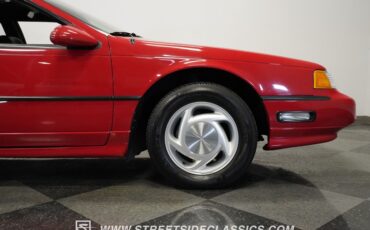 Ford-Thunderbird-1992-Bright-red-clearcoat-Black-37