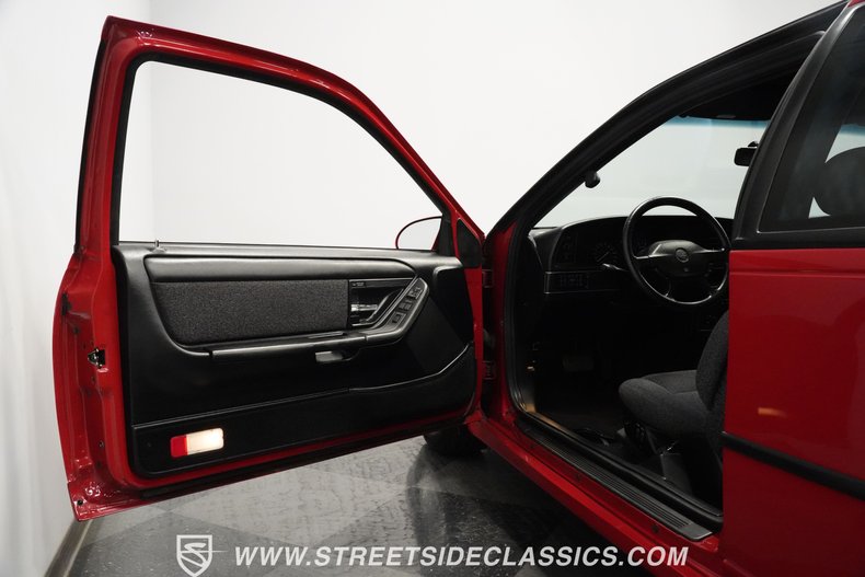 Ford-Thunderbird-1992-Bright-red-clearcoat-Black-40