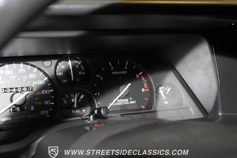 Ford-Thunderbird-1992-Bright-red-clearcoat-Black-48