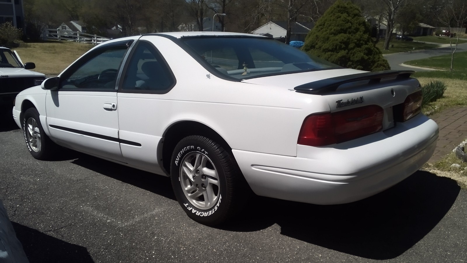 Ford-Thunderbird-1996-4