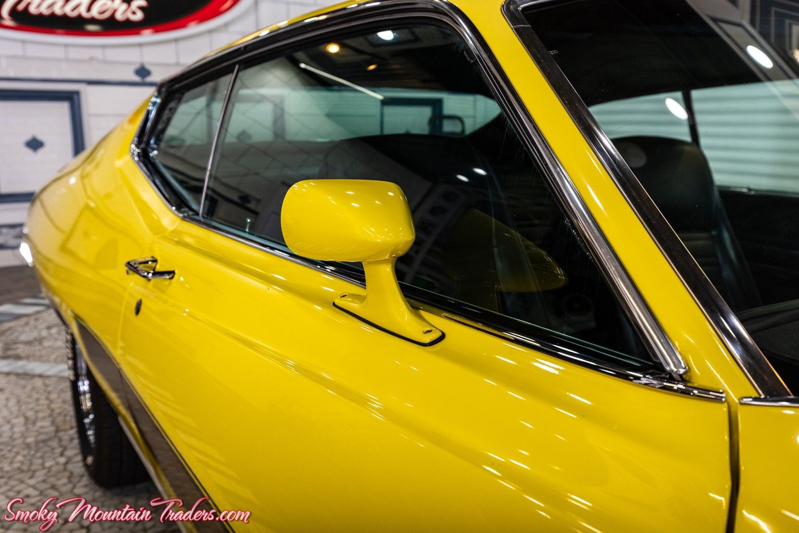 Ford-Torino-1971-18