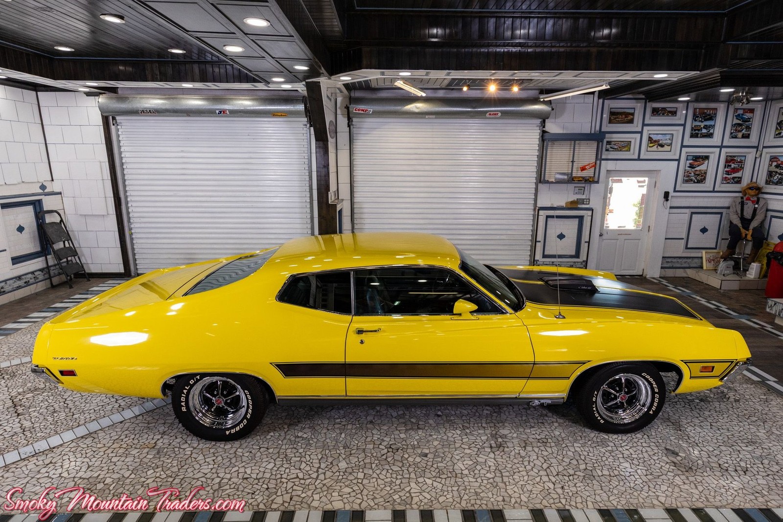 Ford-Torino-1971-22