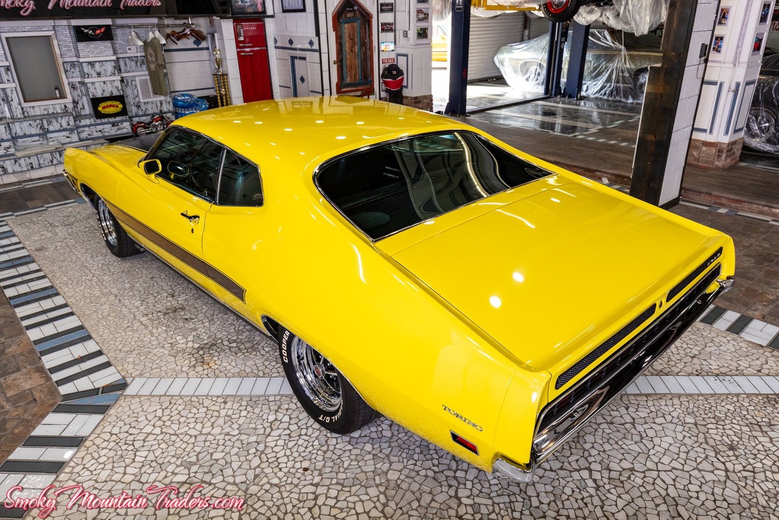 Ford-Torino-1971-36