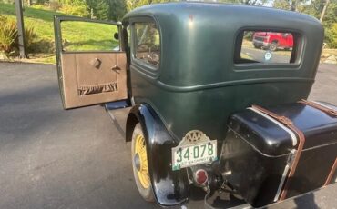 Ford-Tudor-1932-Green-Brown-12