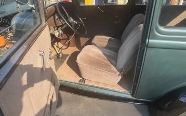 Ford-Tudor-1932-Green-Brown-7