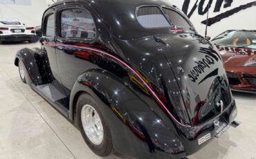 Ford-Tudor-1937-Coupe-2
