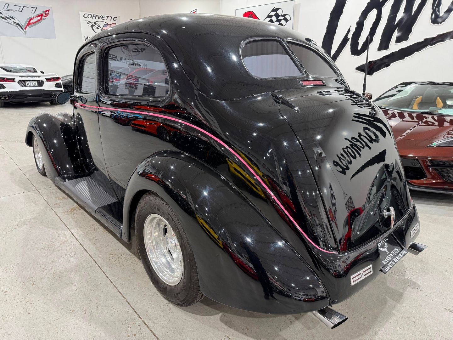Ford-Tudor-1937-Coupe-2