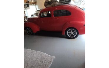 Ford-Tudor-1940-Red-Red-14