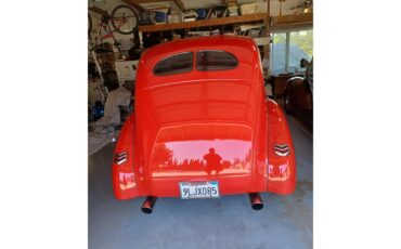 Ford-Tudor-1940-Red-Red