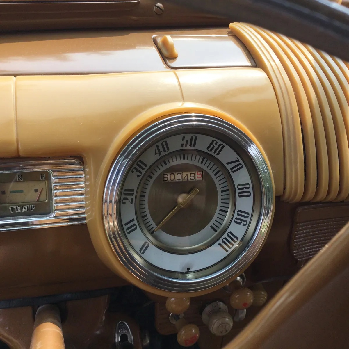 Ford-Tudor-1942-Florentine-Blue-Tan-5