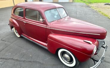 Ford-Tudor-Deluxe-1941-Coupe-1