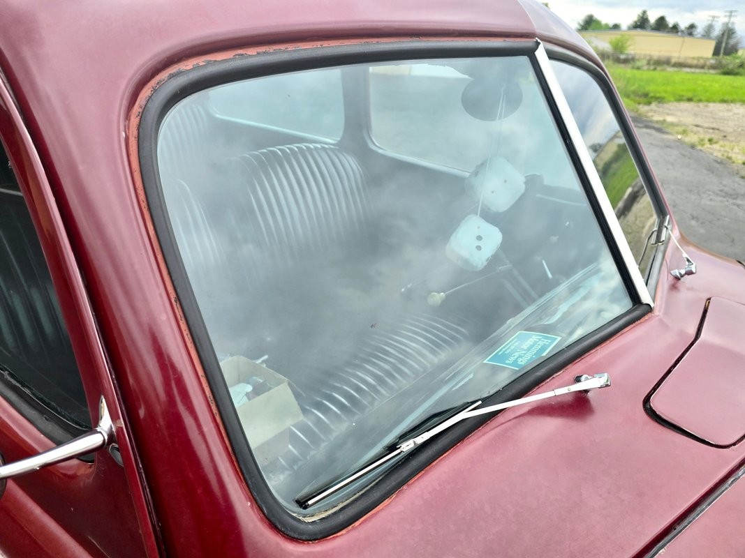 Ford-Tudor-Deluxe-1941-Coupe-23
