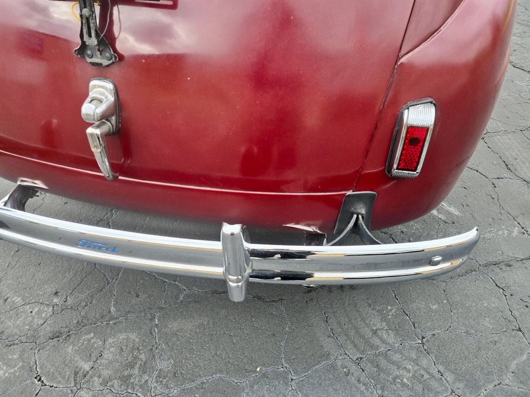 Ford-Tudor-Deluxe-1941-Coupe-28