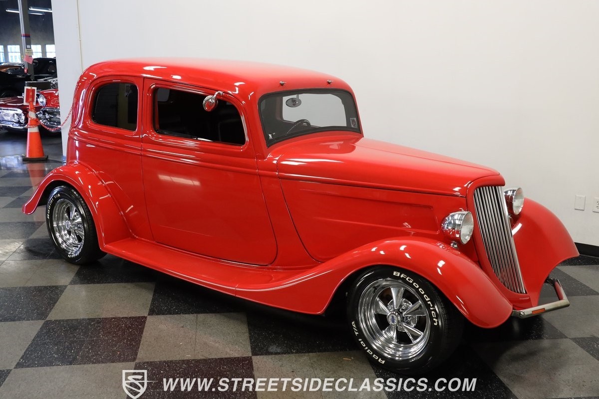 Ford-Victoria-1933-Coupe-13