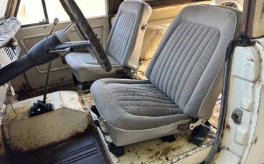 Ford-bronco-1966-13