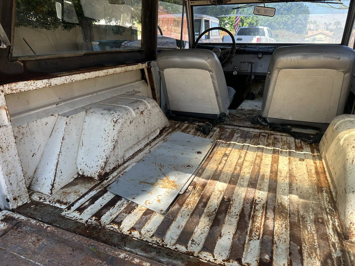 Ford-bronco-1966-23