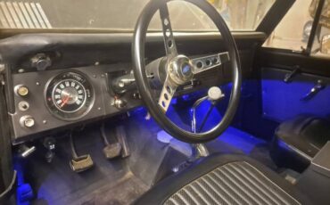Ford-bronco-1967-grey-4