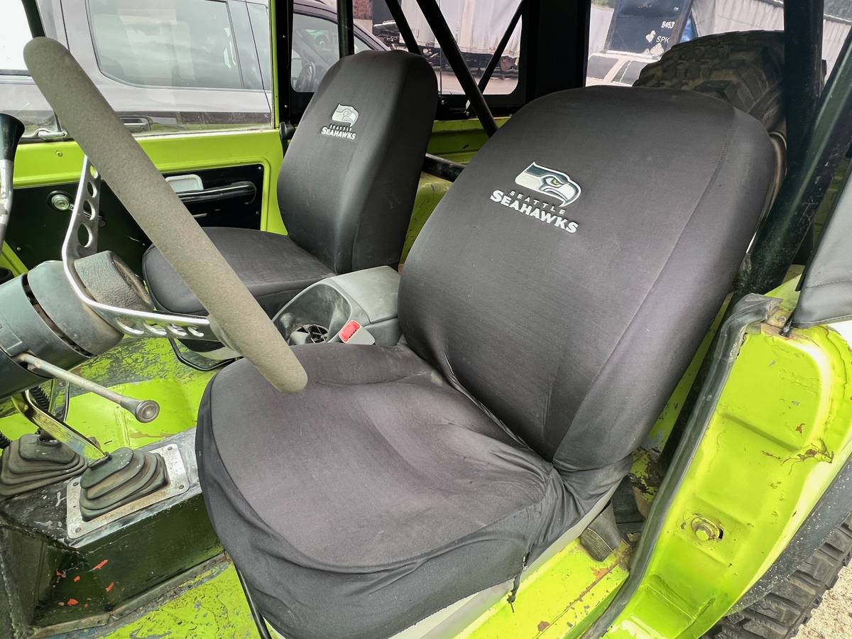 Ford-bronco-1970-green-17