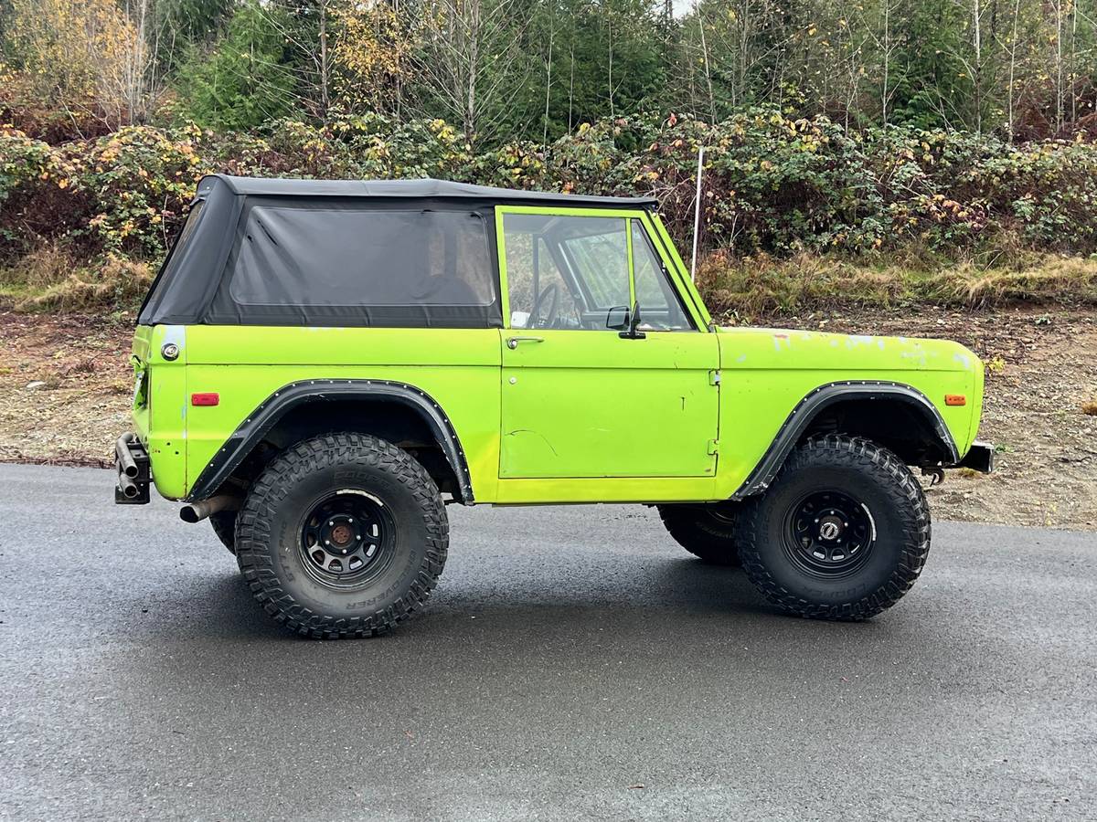 Ford-bronco-1970-green-5