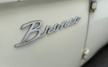 Ford-bronco-1970-white-15