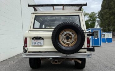 Ford-bronco-1970-white-4