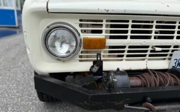 Ford-bronco-1970-white-9