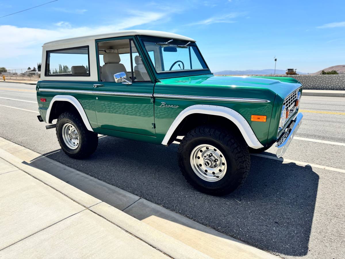 Ford-bronco-1973-14