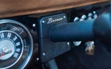 Ford-bronco-1973-black-15