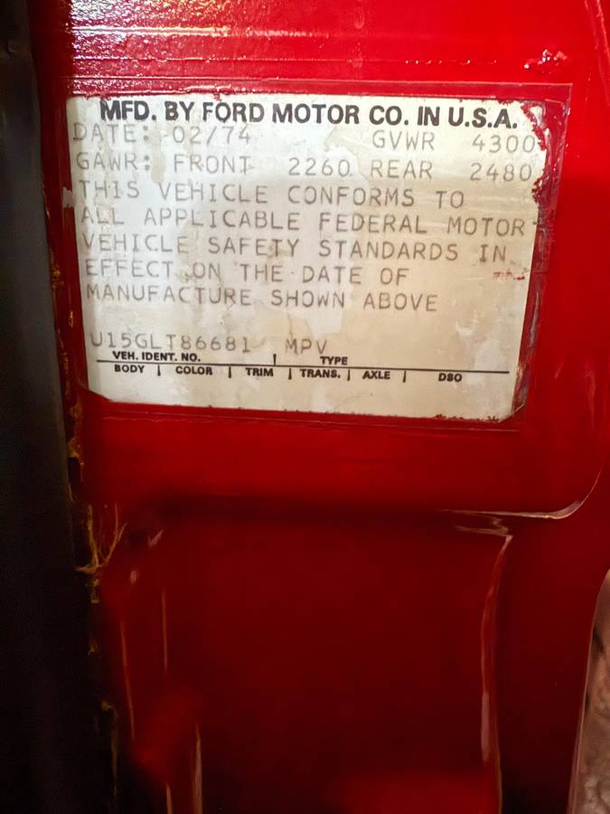 Ford-bronco-1974-red-11