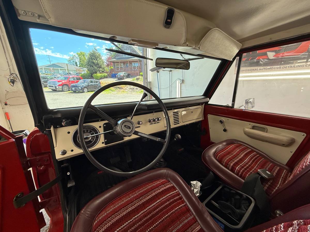 Ford-bronco-1974-red-8