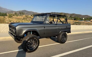 Ford-bronco-1975-4