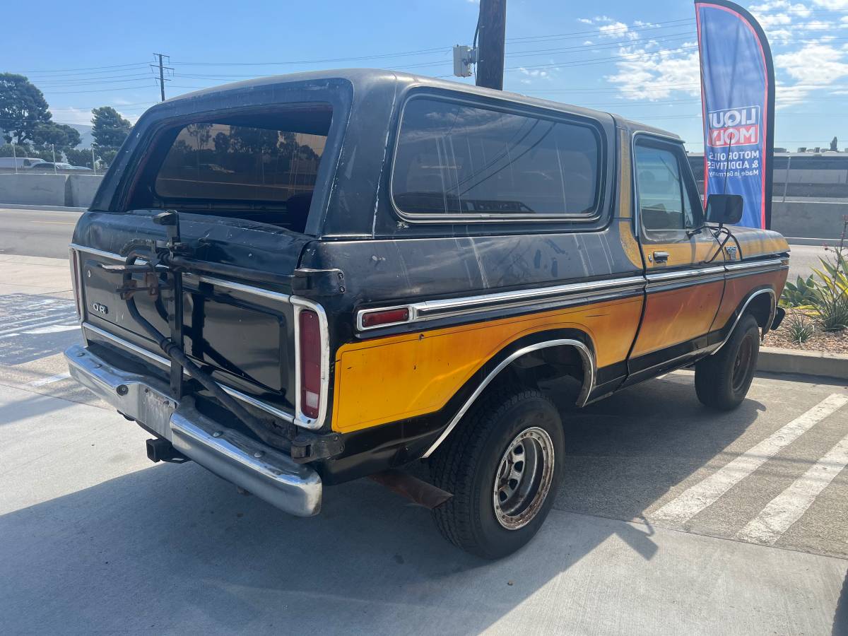 Ford-bronco-1978-12