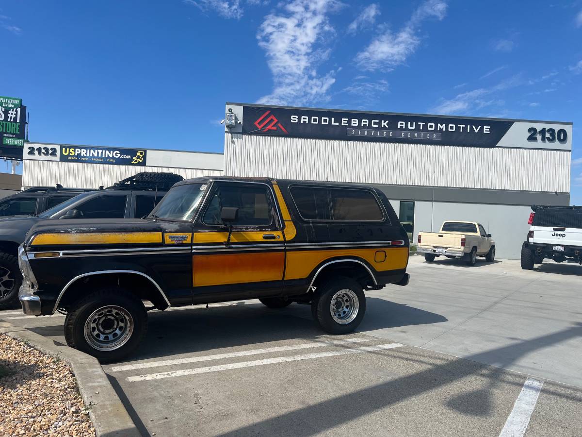 Ford-bronco-1978-3