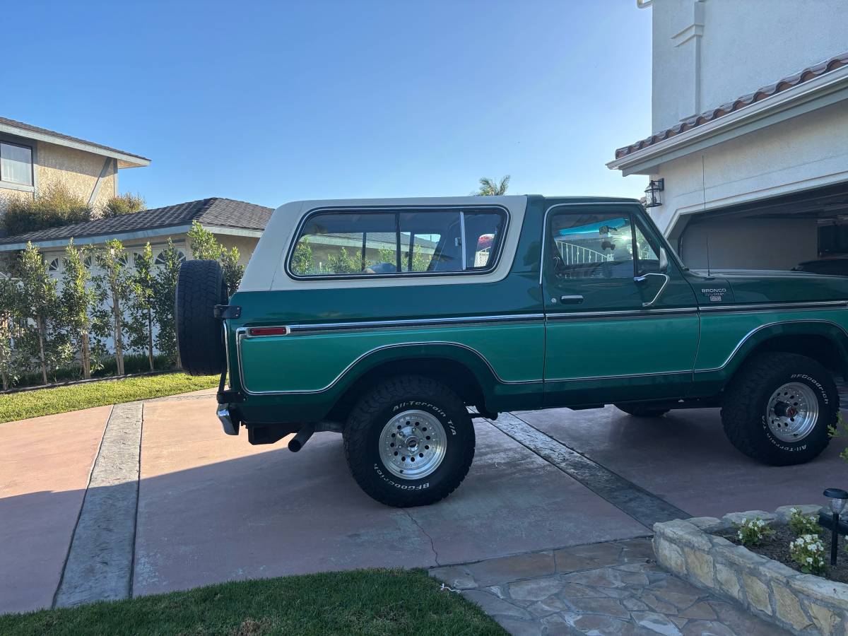 Ford-bronco-1978-6