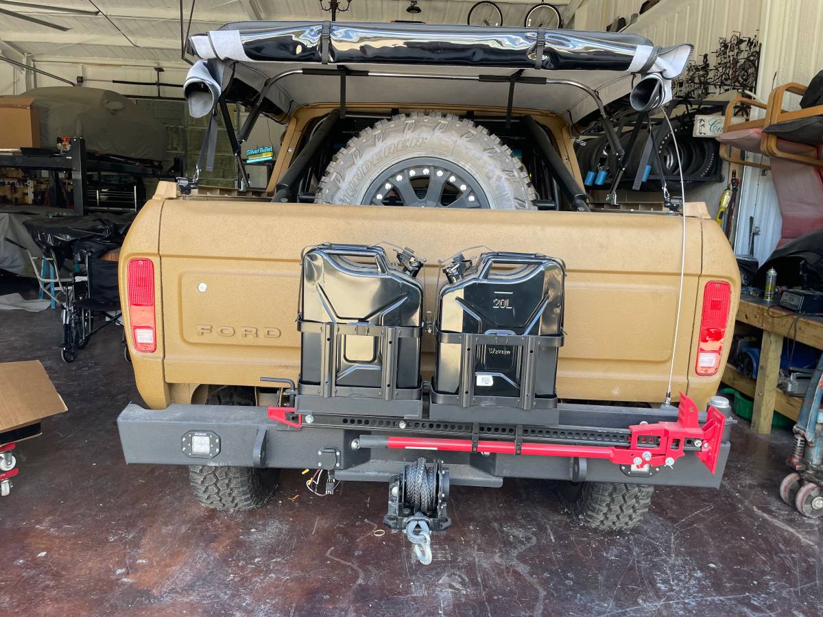 Ford-bronco-1978-brown-1
