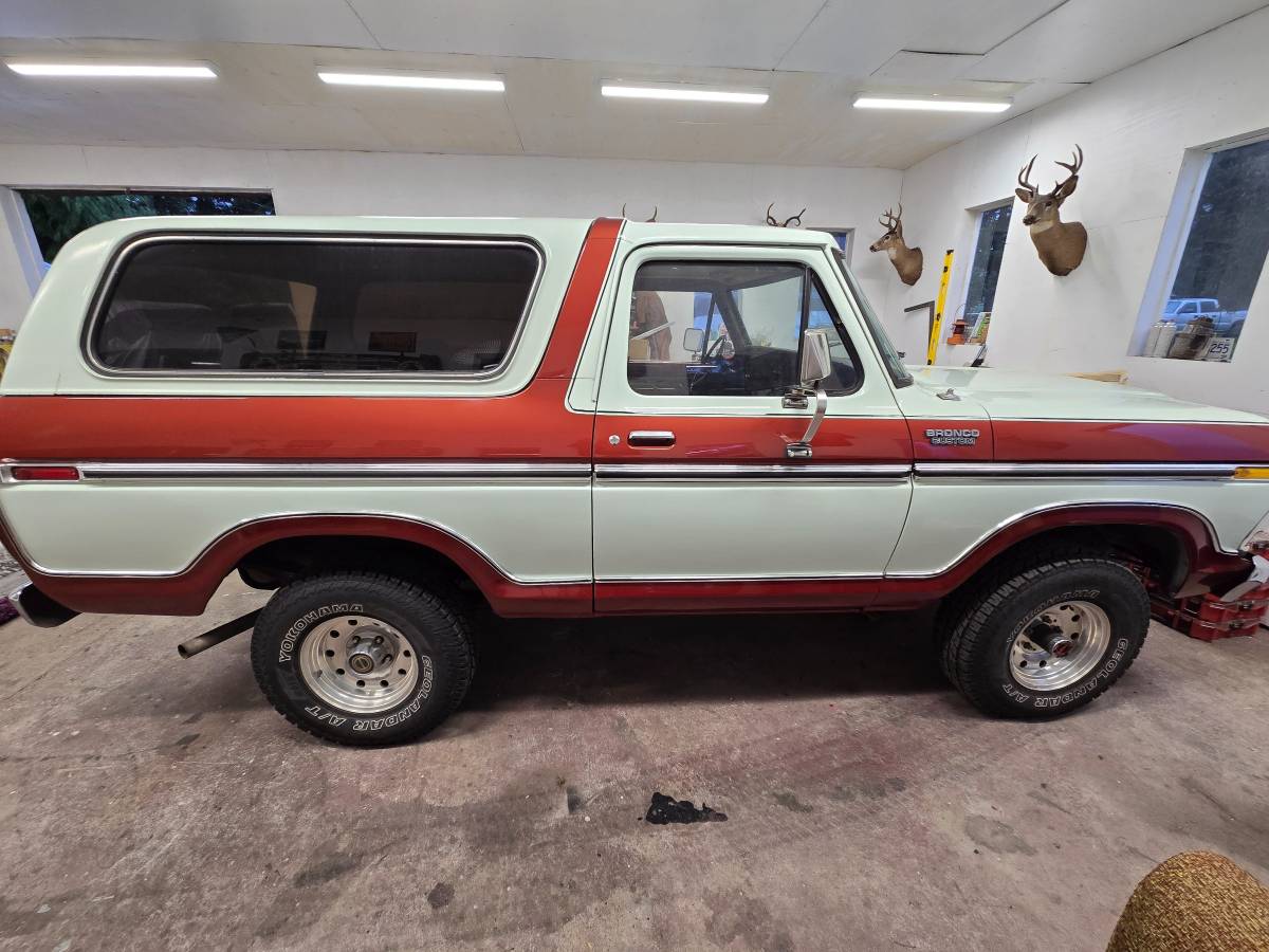 Ford-bronco-1978-red-4
