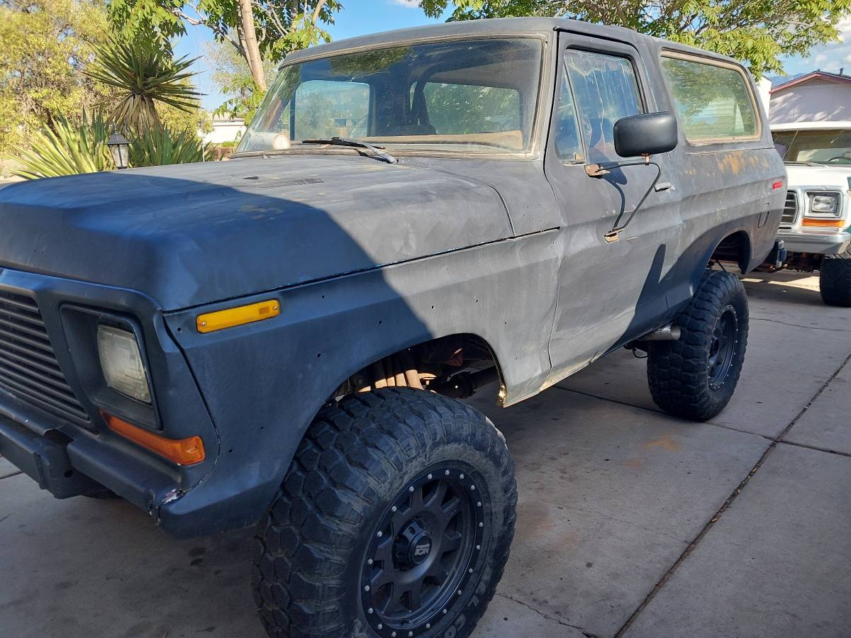 Ford-bronco-1979-5