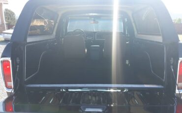 Ford-bronco-1979-black-13