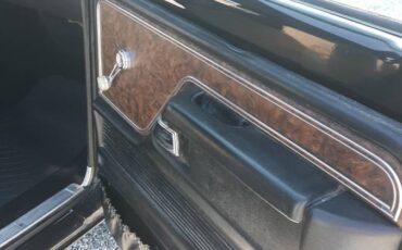 Ford-bronco-1979-black-18