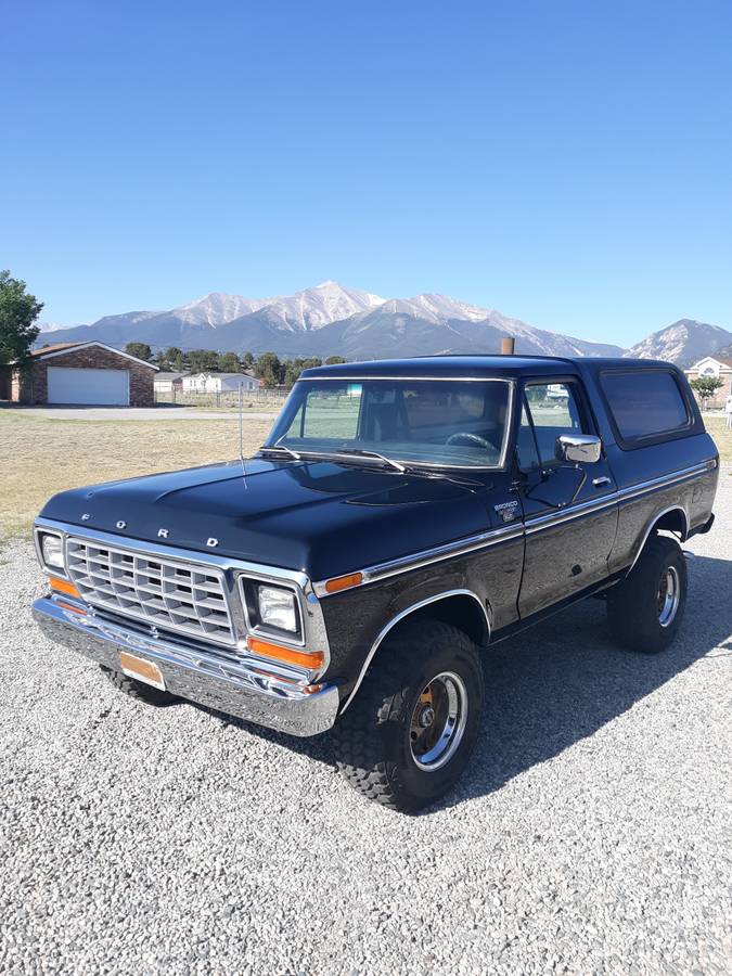 Ford-bronco-1979-black