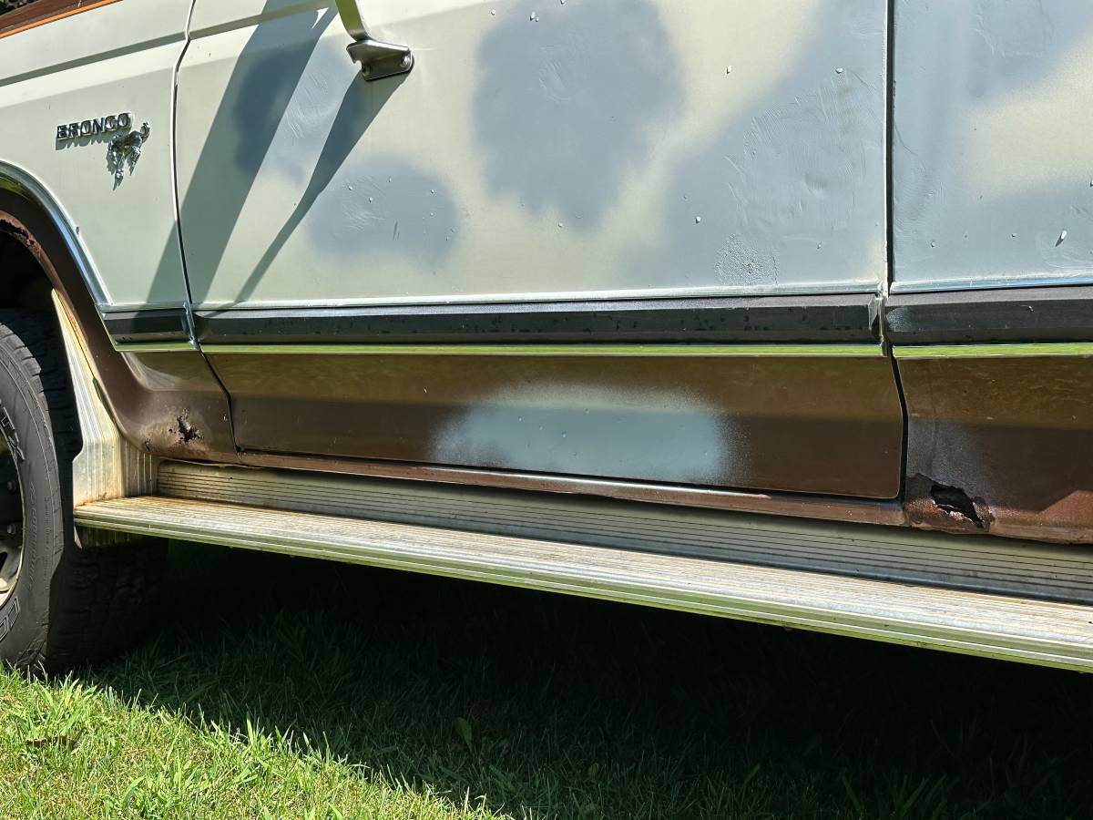 Ford-bronco-1980-brown-5