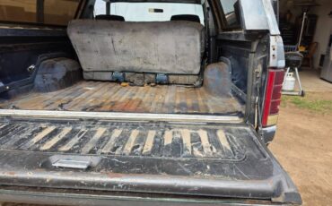 Ford-bronco-1981-grey-9